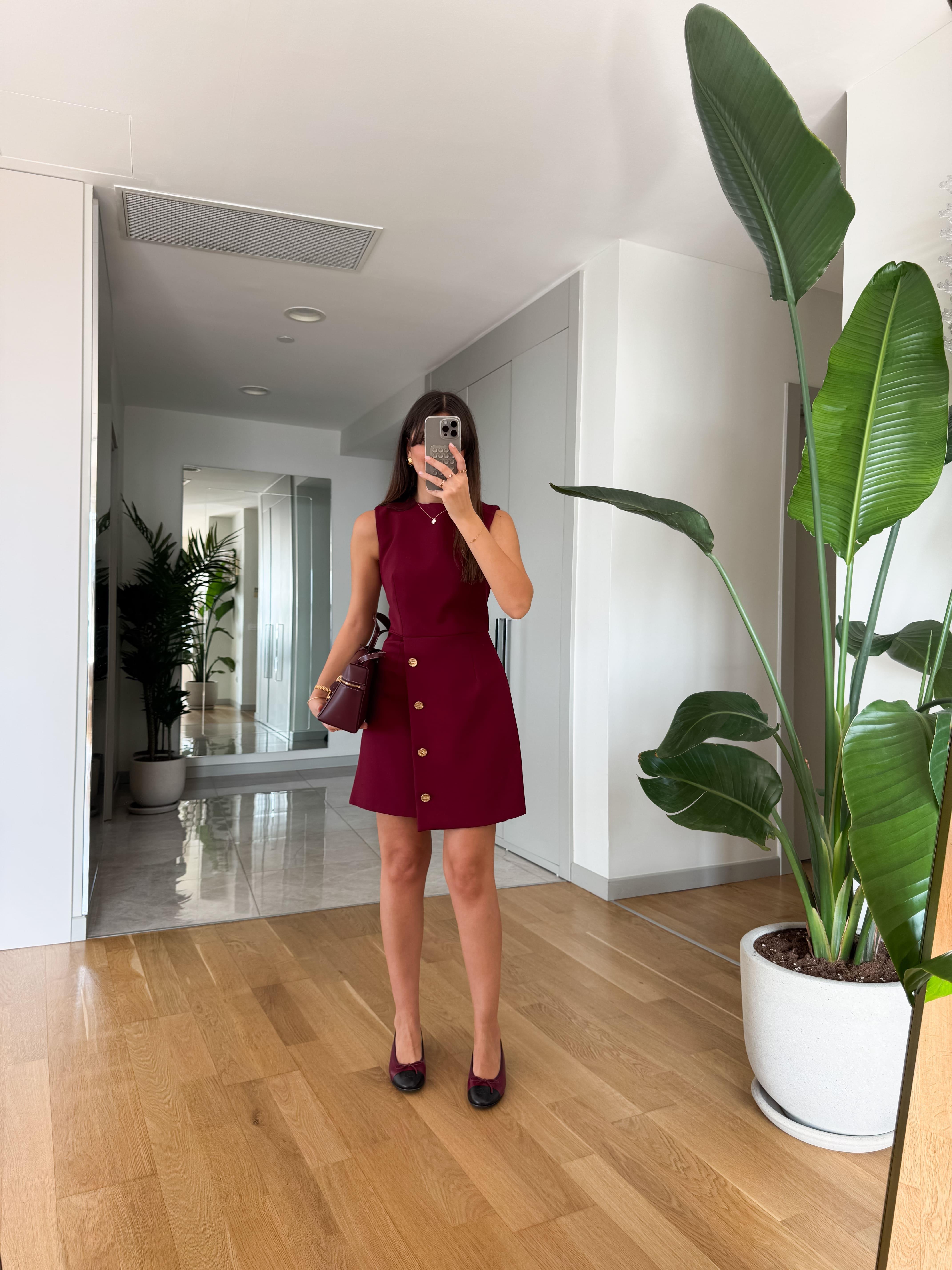 Robe Perla à texture unie avec détails à boutons dorés - صورة 4 thumbnail