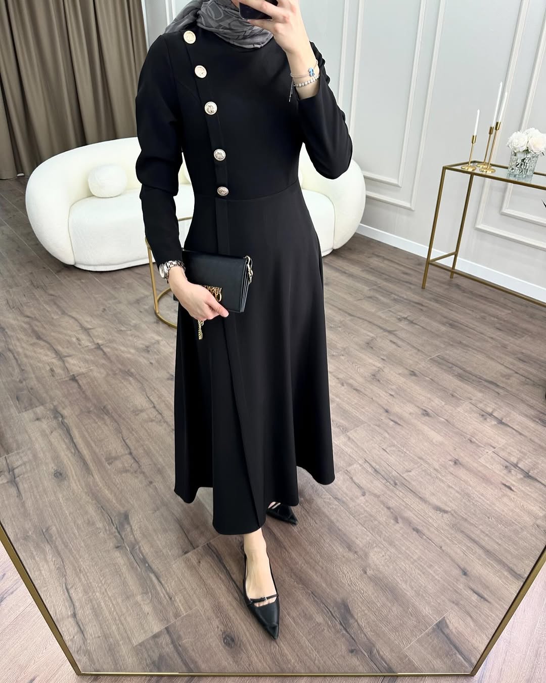ROBE LORY AVEC BOUTON EN CREPE - صورة 6 thumbnail