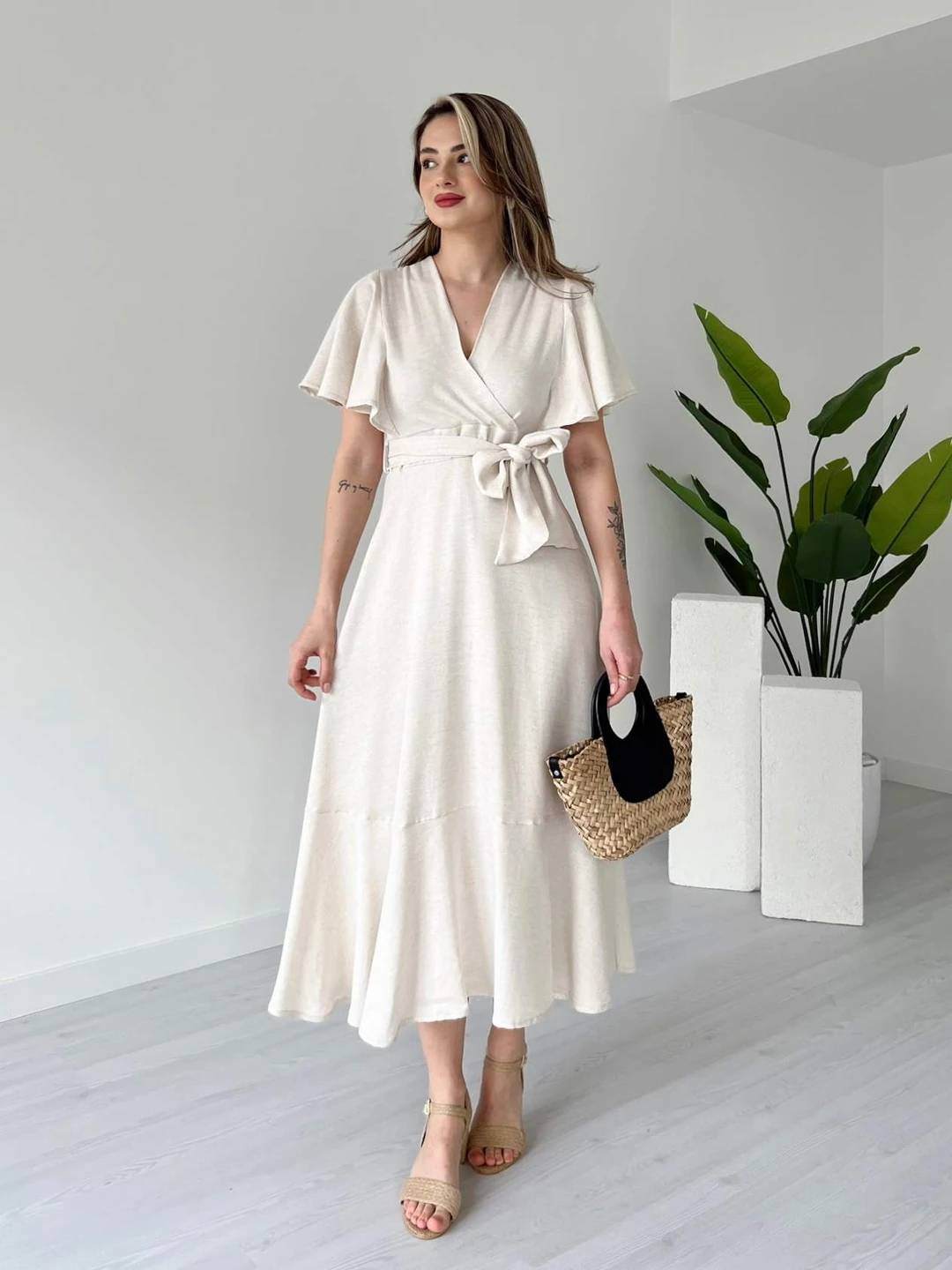 Robe en lin avec manches à volants - صورة 7 thumbnail